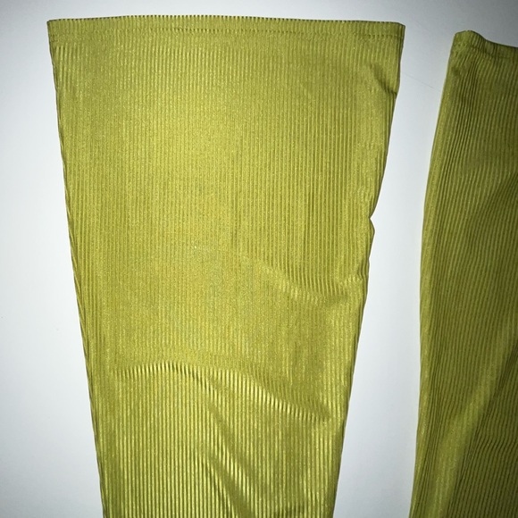 SHEIN High Waist Flare Trousers w/ Waist strap. - Picture 4 of 5